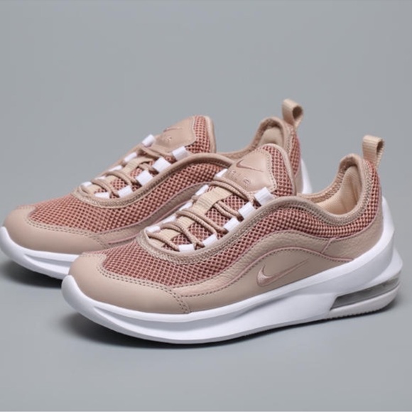 Nike Shoes - NIKE AIR MAX ESTREA RUNNING SHOE